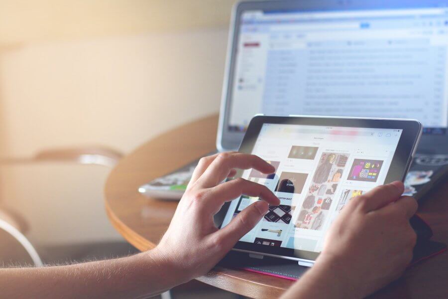 Mobil uyumluluk kontrolü yaparak web sitenizin masaüstü kadar mobilde de kullanıcı deneyimi sahibi olup olmadığını test edebilirsiniz.